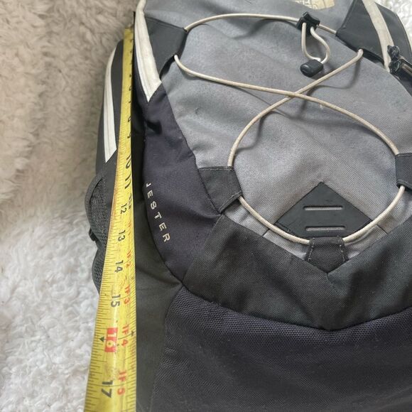 The North Face shades of gray large Backpack beige trims - Picture 6 of 14